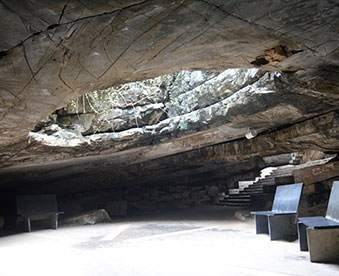Gandikota Belum Caves Lepakshi